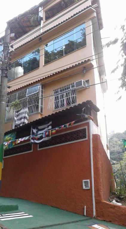 Hostel do Tucano room 3
